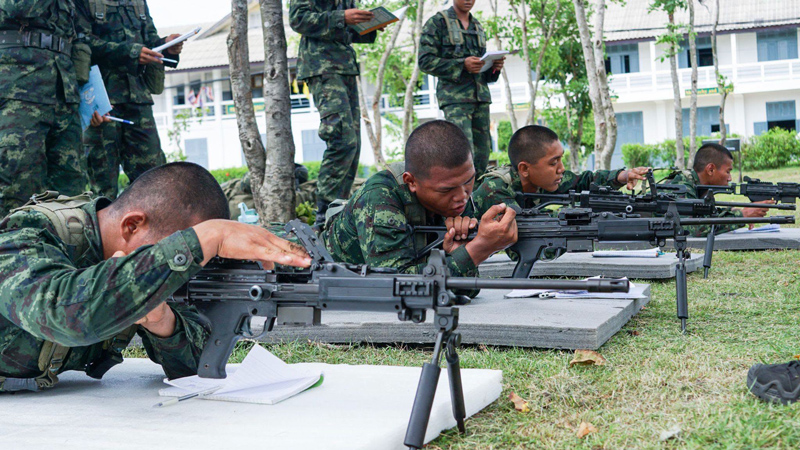 ความมุ่งมั่นของทหารใหม่ ร.111 พัน.1 ในการฝึกระเบียบวินัยทหารบก
