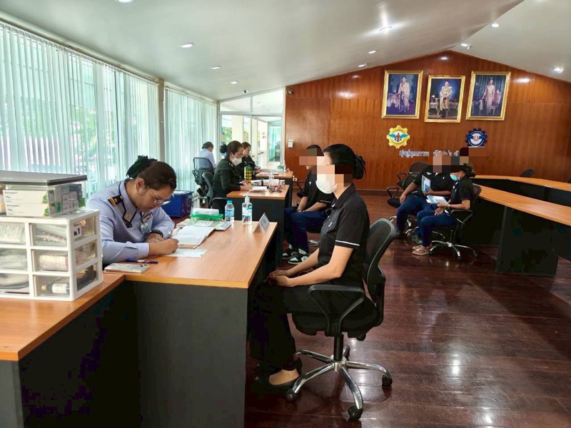 ชุดแพทย์กระทรวงกลาโหมปฏิบัติงาน