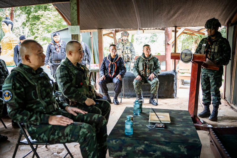 บรรยากาศการตรวจเยี่ยมและรับฟังบรรยายสรุป ณ ฐป.ต้นแม่น้ำสุริยะ