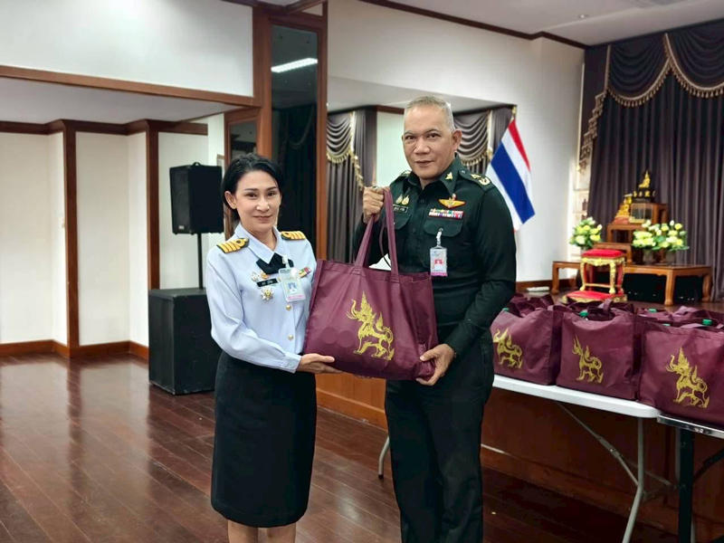 กิจกรรมมอบของอุปโภคบริโภคเพื่อช่วยลดภาระค่าครองชีพของทหาร