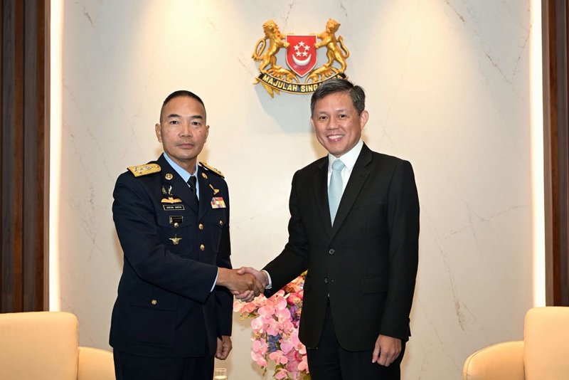 ผบ.ทอ. เข้าพบหารือกับนาย Chan Chun Sing รัฐมนตรีว่าการกระทรวงกลาโหมสิงคโปร์