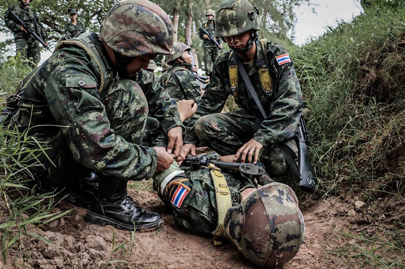 ทหารใหม่ ร.3 พัน.2 ฝึกการช่วยเหลือผู้ป่วยเจ็บทางยุทธวิธี TCCC
