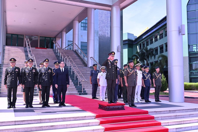 พลเอก อุกฤษฎ์ บุญตานนท์ ผู้บัญชาการทหารสูงสุด เดินทางเยือนบรูไนดารุสซาลาม