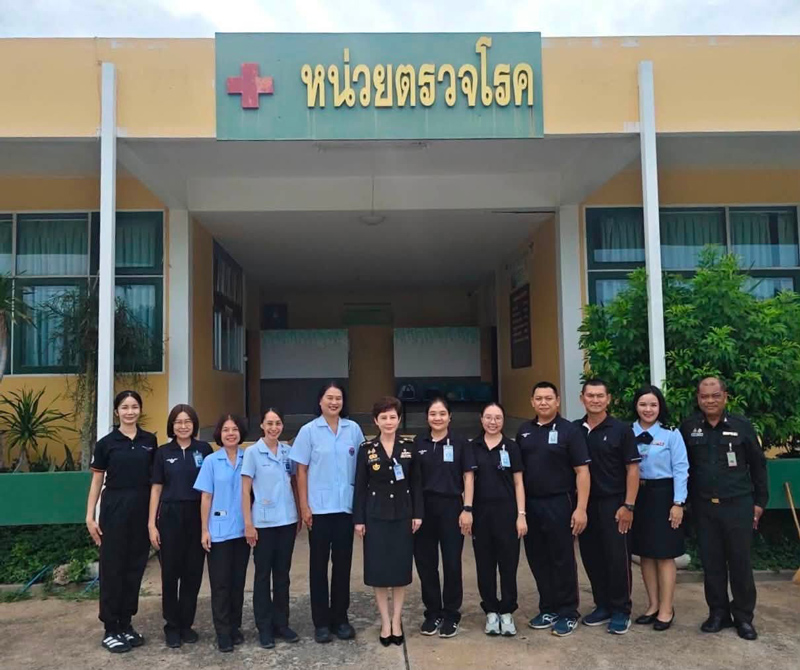 ภาพถ่ายรวมกับ พ.อ.หญิง ดร. สุภัทรี นิรัติศัย