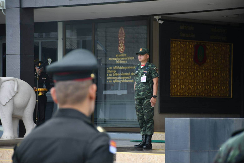 บรรยากาศพิธีมอบเงินสวัสดิการทหาร ณ หน้ากองบังคับการ ร.2 รอ.