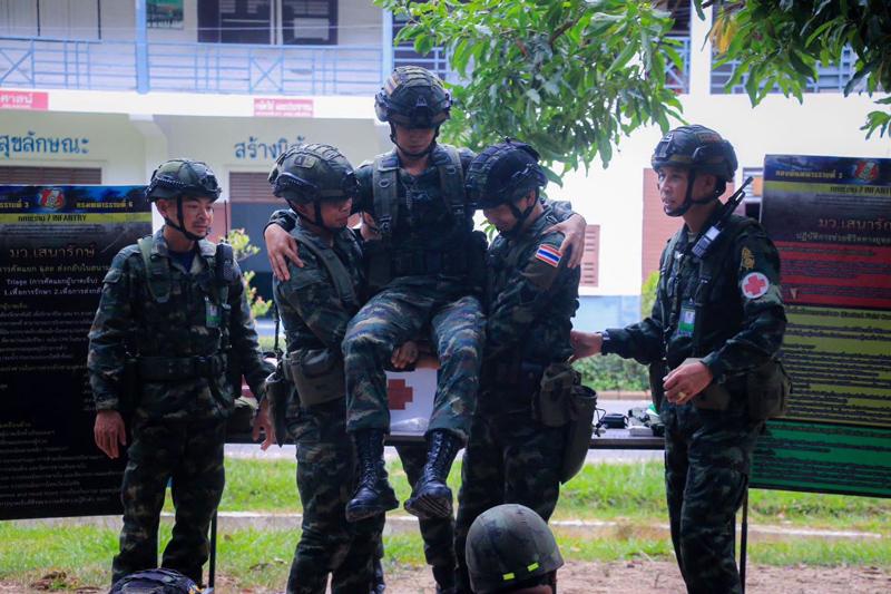 การฝึกเคลื่อนย้ายผู้บาดเจ็บอย่างปลอดภัยในภารกิจพิทักษ์อธิปไตย