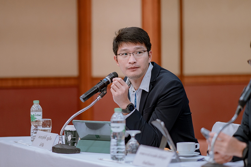 นักวิชาการ มธ.