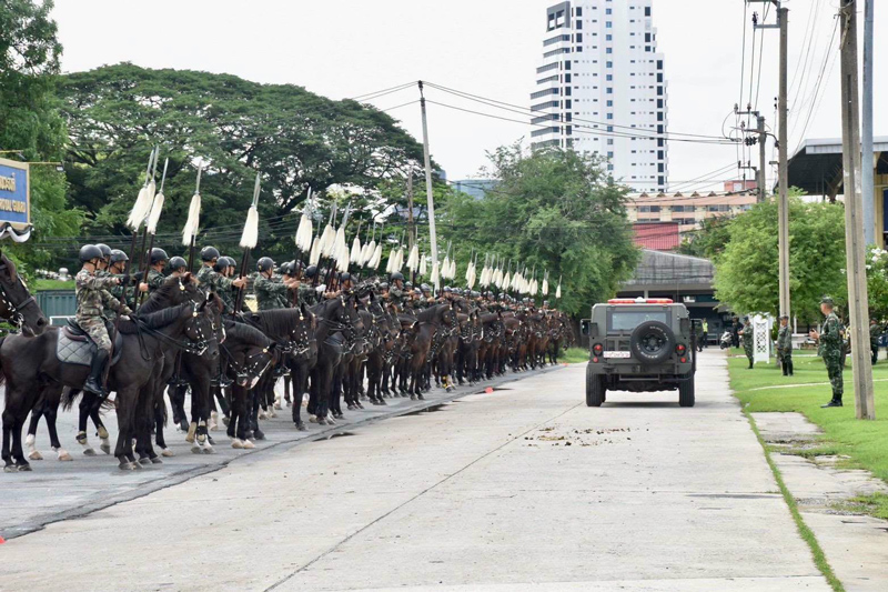 ทหารทัพบกซักซ้อมการควบคุมม้าในพิธีการสำคัญระดับประเทศ