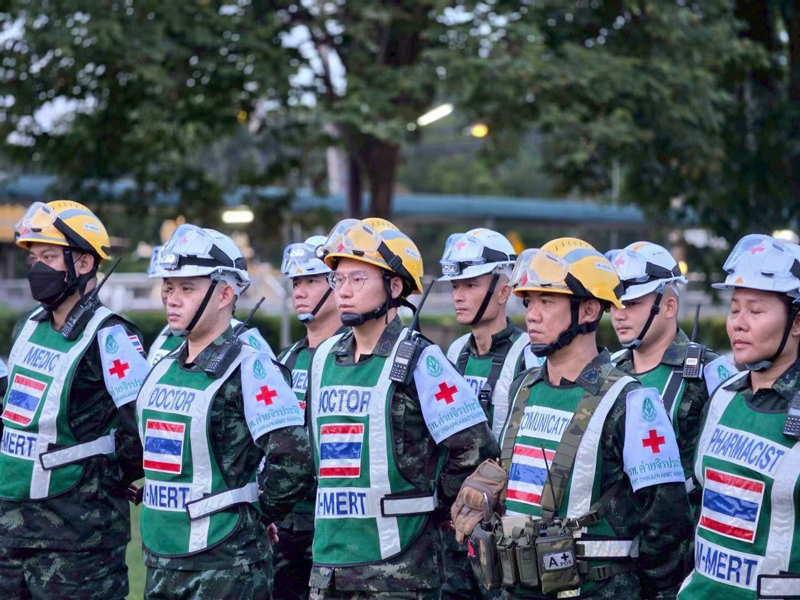 กำลังพลชุดแพทย์เผชิญเหตุ กองทัพบก โรงพยาบาลค่ายจิรประวัติ