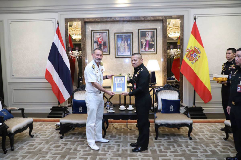 การแลกเปลี่ยนความรู้ด้านการวิจัยและพัฒนายุทโธปกรณ์ไทยสเปน