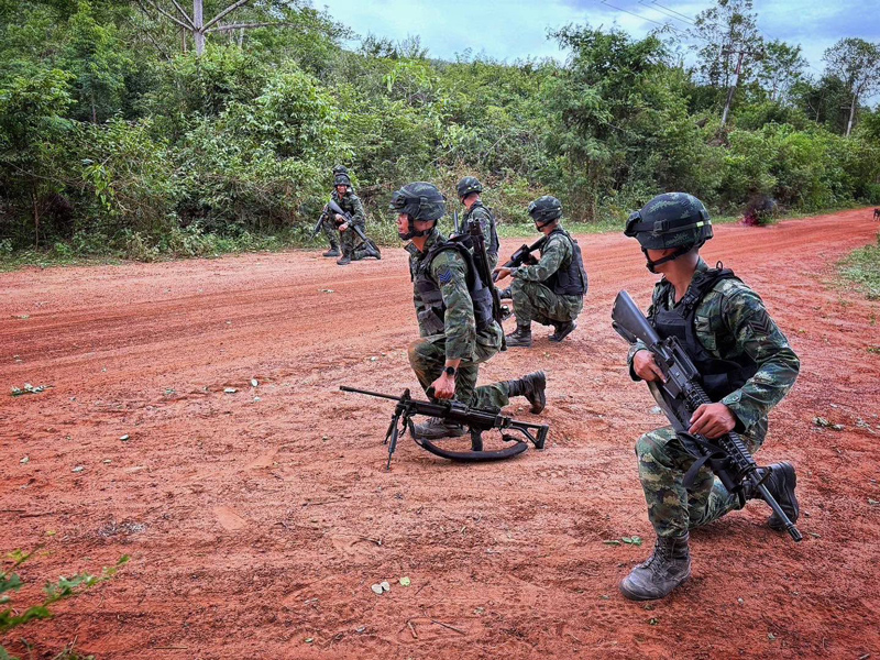 ค่ายสุรนารีส่งกำลังใจให้ชุดทหารทรหดกรมทหารราบที่ 23 ประสบความสำเร็จ