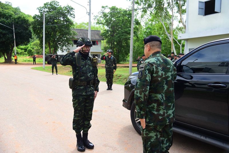 พลโท ธิติพันธ์ ฐานะจาโร เจ้ากรมยุทธศึกษาทหารบกตรวจเยี่ยมการฝึก