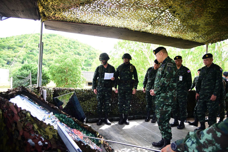 พลโท ธิติพันธ์ ฐานะจาโร ตรวจเยี่ยมศูนย์การทหารราบ ประจวบคีรีขันธ์