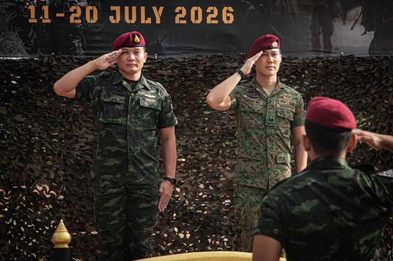 พันโท วิทยา ปัตตาเทสัง และพันตรี ลูคัส อึ้ง ในพิธีเปิดการฝึกผสม Flash Thunder 2026