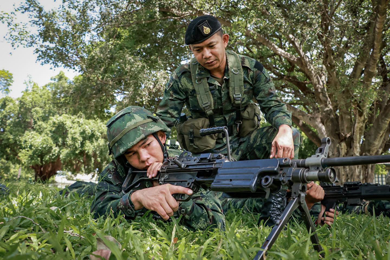 กำลังพล ร.3 พัน.2 เข้ารับการฝึกเป็นหน่วย หมู่ ตอน หมวด ในที่ตั้ง
