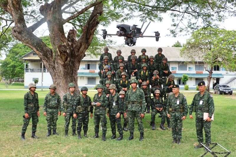 ทหาร ร.3 พัน.2 ฝึกควบคุมโดรนภาคสนาม