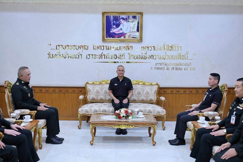 พลโท รณรงค์ โรจนเสน ให้การต้อนรับคณะตรวจเยี่ยม สนพ.สสน.สป.