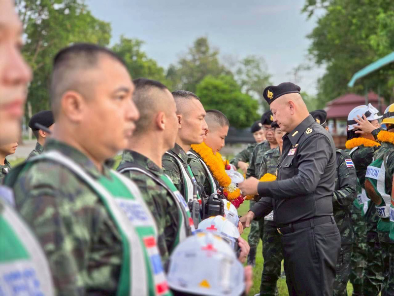 พลตรี อภิเดช ผลทวี เป็นประธานพิธีปล่อยแถวชุดแพทย์ M-MERT มทบ.31