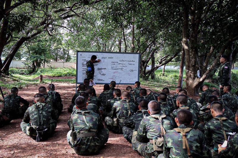 บรรยากาศการฝึกทบทวนยุทธวิธีทางทหาร ร.3 พัน.3