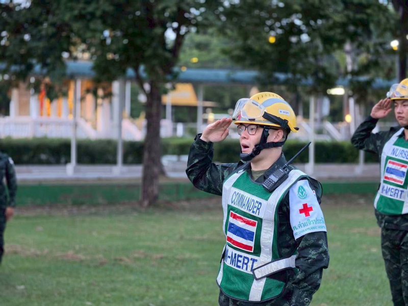 บรรยากาศพิธีปล่อยแถวชุดแพทย์ M-MERT ณ มทบ.31