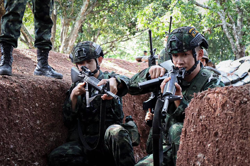 กำลังพล ร.3 พัน.3 ฝึกปฏิบัติการกวาดล้างคูติดต่อ
