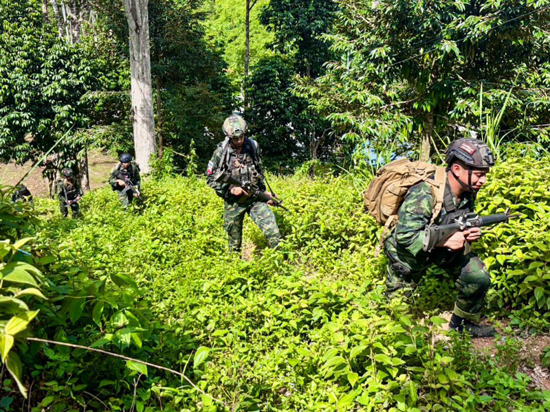 ทหารพรานร่วมกับตำรวจปฏิบัติภารกิจในจังหวัดยะลา