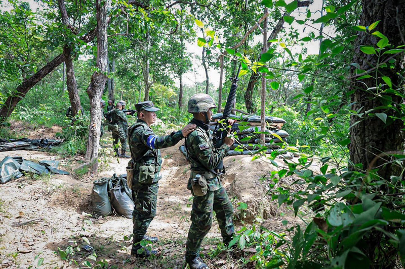 กำลังพล ร.3 พัน.1 ฝึกทักษะการใช้อาวุธประจำกาย