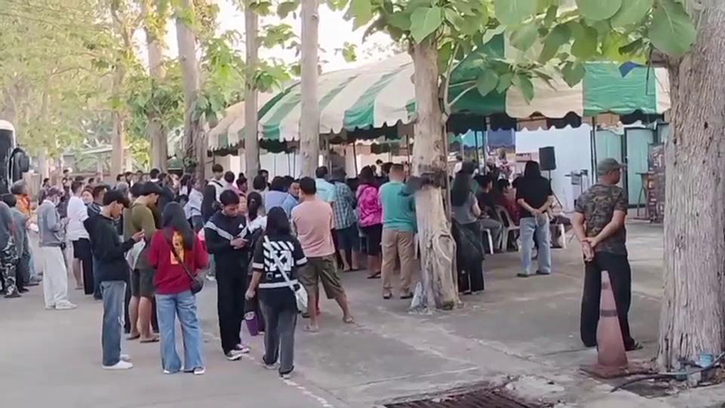 หนุ่มเกณฑ์ทหารโชว์สเต็ป