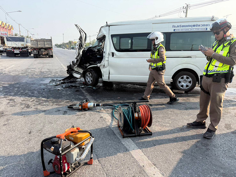 รถบรรทุก 10 ล้อ