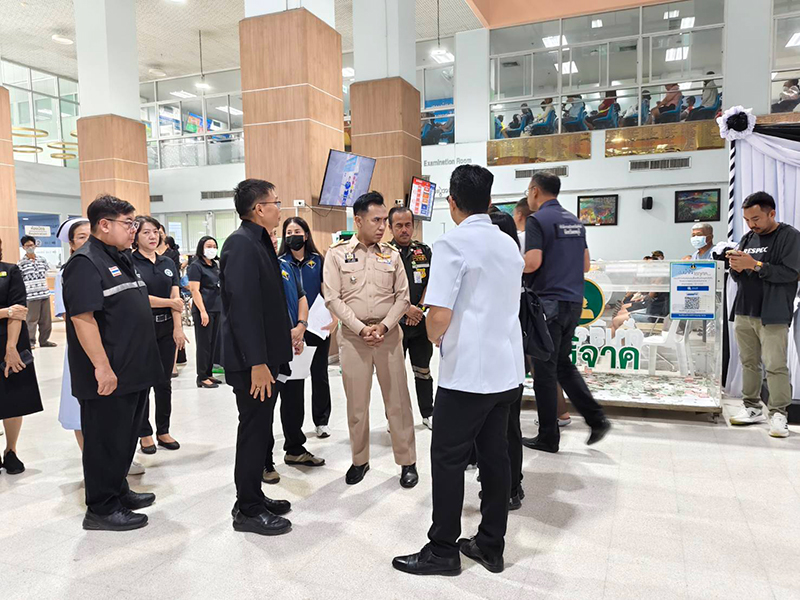 รถบรรทุก 10 ล้อ