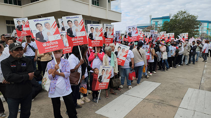 สมัคร สส บุรีรัมย์ ทั้ง 10 เขต วันแรกคึกคัก 