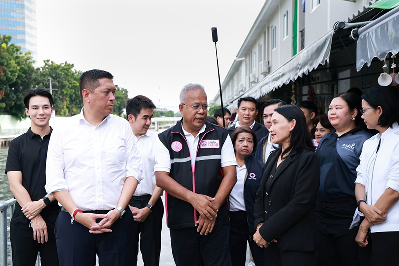 นิกร โสมกลาง 