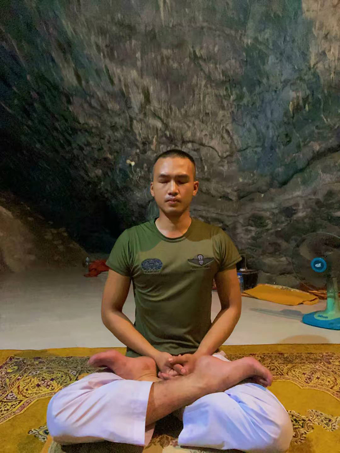 อาทิตย์ บุตรแสนคม