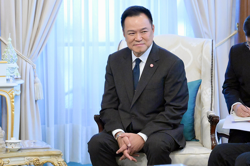 อนุทิน ชาญวีรกูล