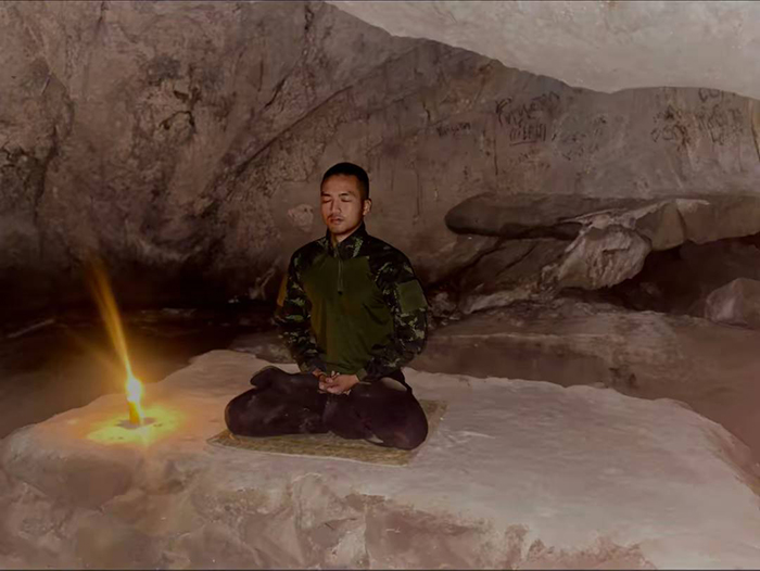 อาทิตย์ บุตรแสนคม