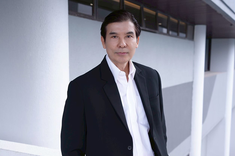 พร้อมพงศ์ 