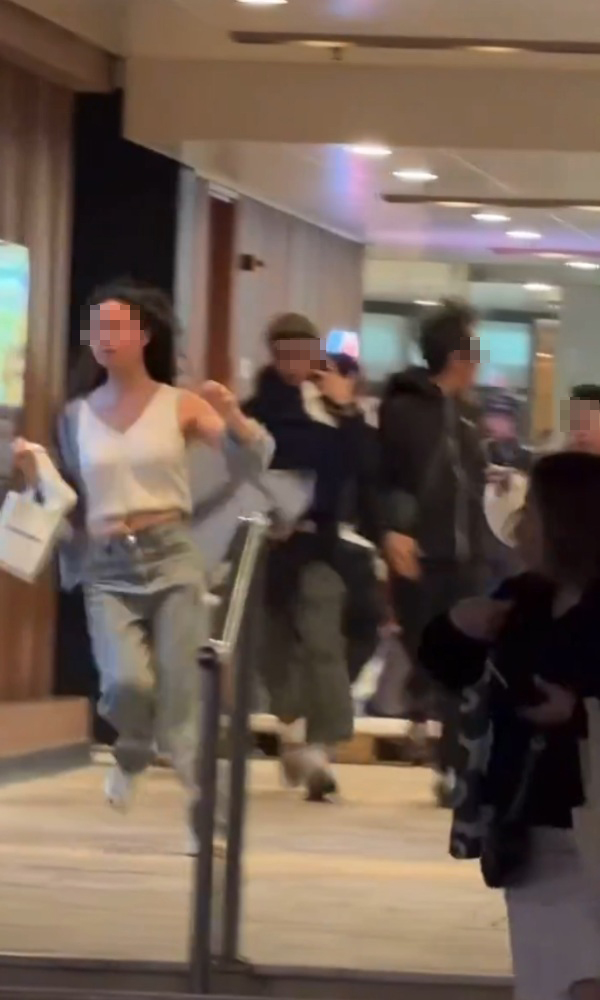 ฮ่องกงป่วน