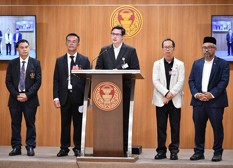 รังสิมันต์ โรม