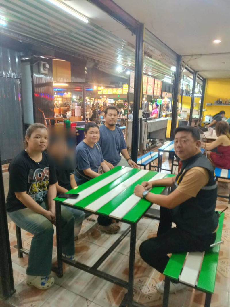 เด็ก 10 ขวบช่วยน้าขาย ข้าวไข่เจียว