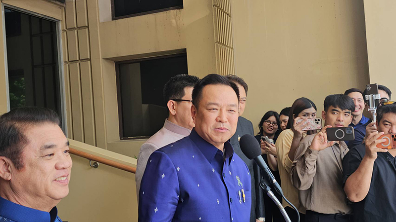 อนุทิน ชาญวีรกูล