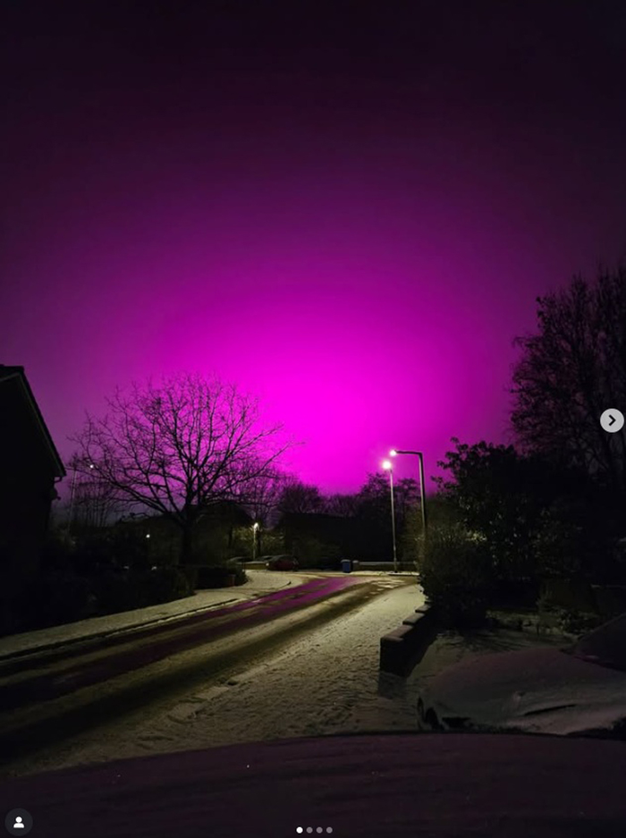 ท้องฟ้าสีชมพู