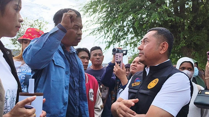 ทวงเงินเยียวยาน้ำท่วม