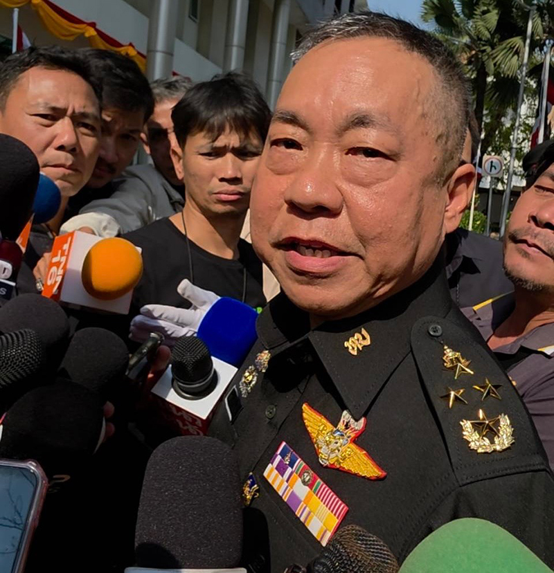 ชัยพฤกษ์ ด้วงประพัฒน์