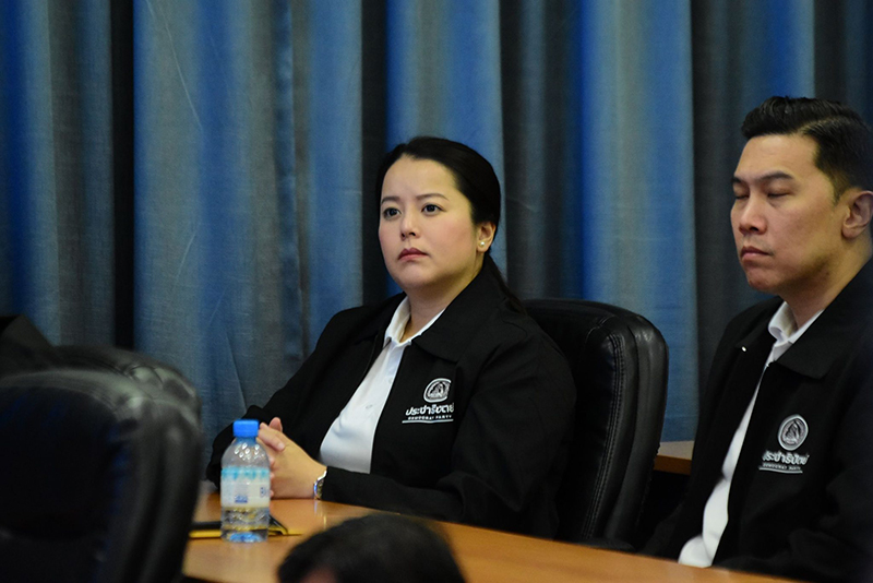 น.ส.ศิริภา อินทวิเชียร