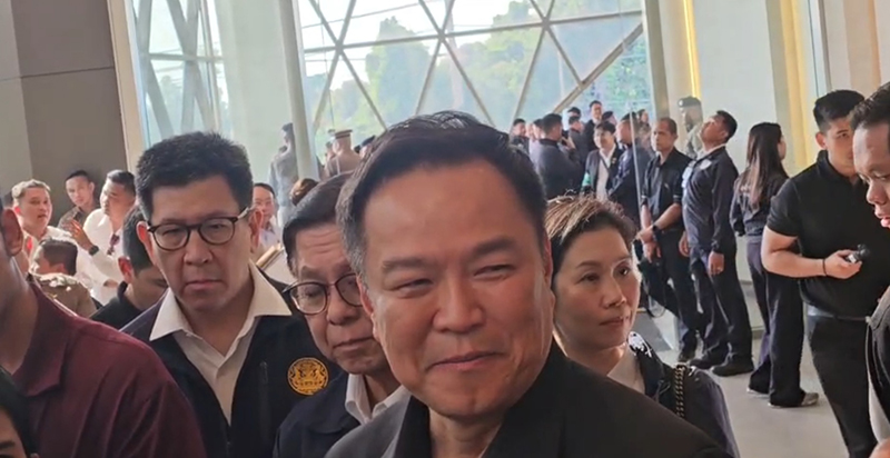 อนุทิน ชาญวีรกูล