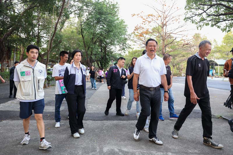 อนุทิน ชาญวีรกูล