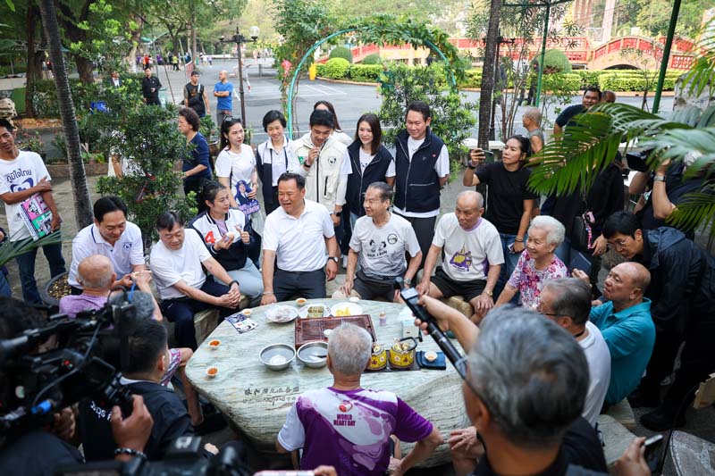 อนุทิน ชาญวีรกูล