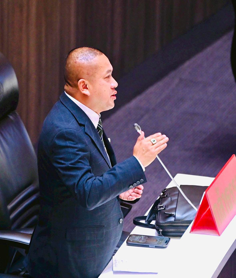 ดาชัย เอกปฐพี