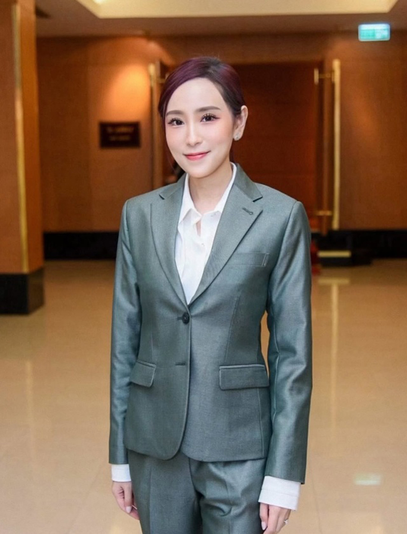 ร้อยเอกหญิง ดร. ภัทร์ดารัสมิ์ ทองสลวยกร