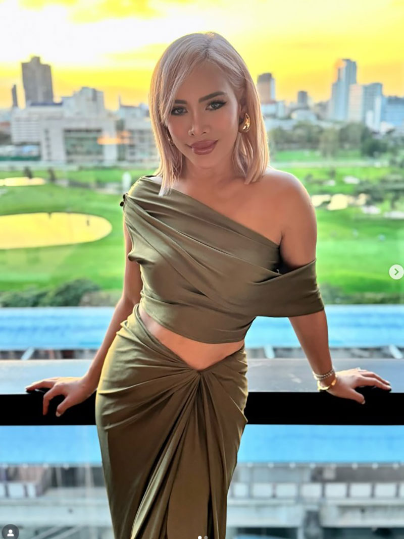 ข้าวโพด สมิทธินันท์